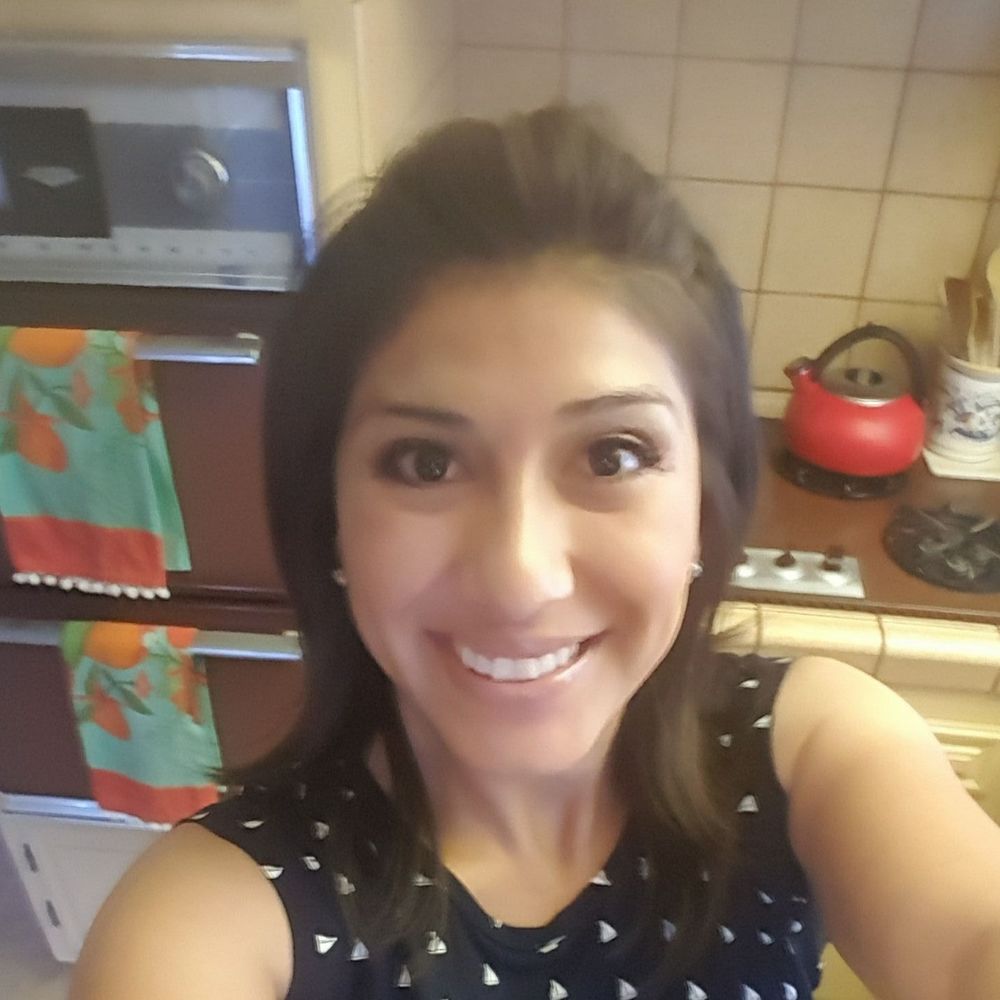 Meet your Posher, Mercedes