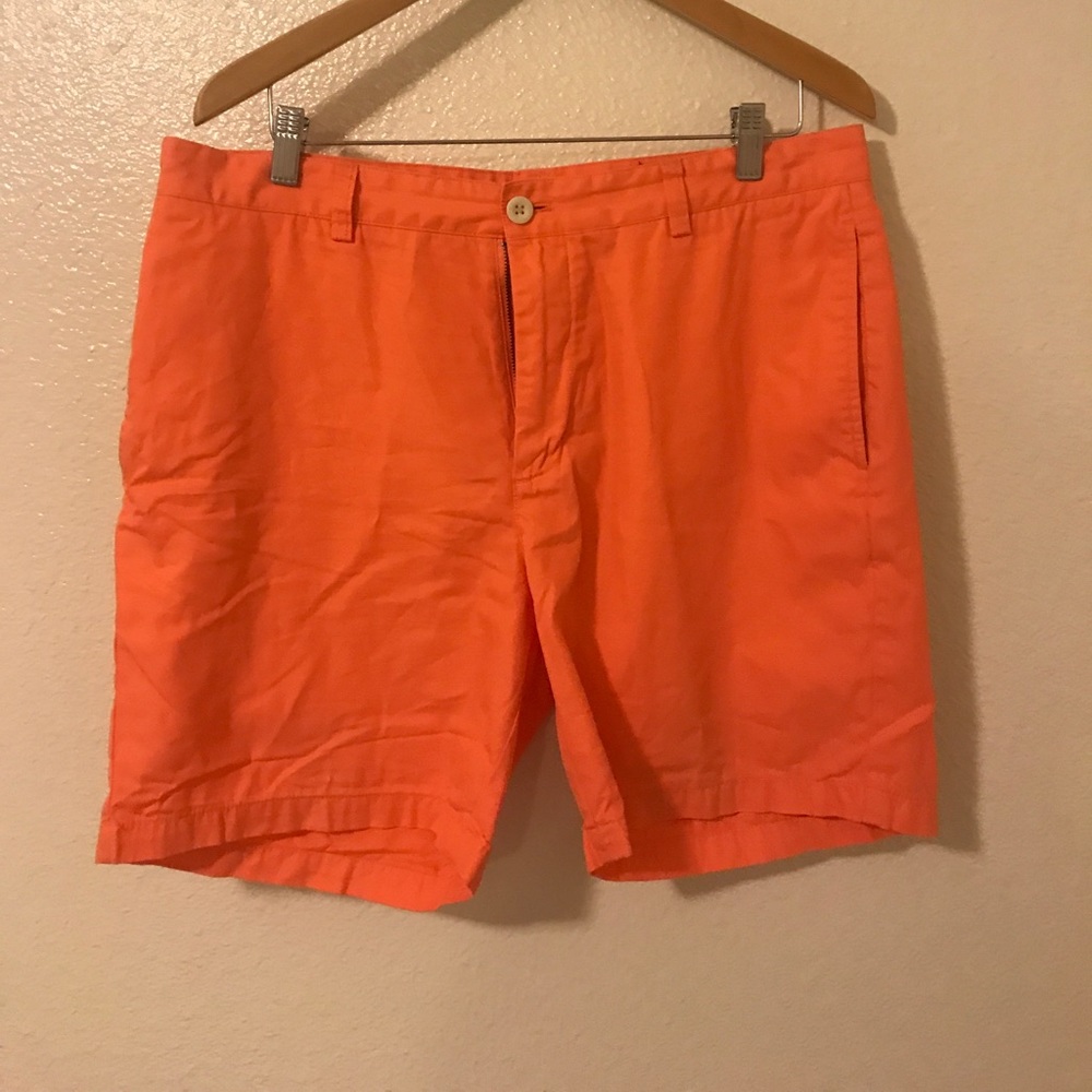 Vineyard Vines Men's Shorts Size 35