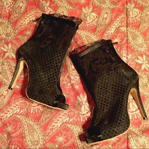 Black Silver Lace Peep Toe Ankle Booties NWOT