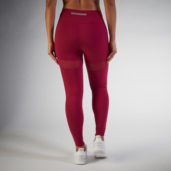 Nikki B x Gymshark Dynamic Legging - Picture 3 of 4