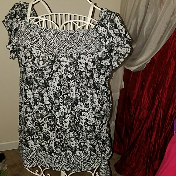 Apt. 9 Tops - Apt9 top