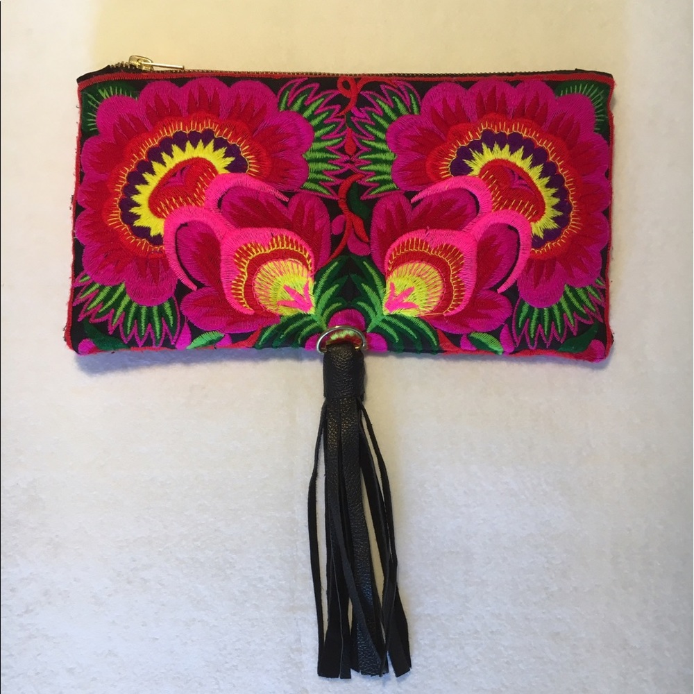 Boho Embroidered Tassel Clutch