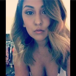 Meet your Posher, Dolores