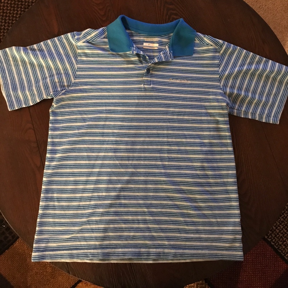 Men's medium size polo shirt.