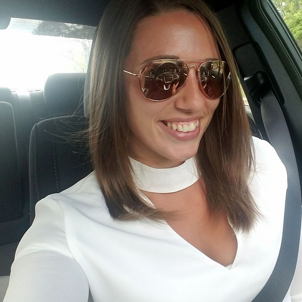 Meet your Posher, Nakia