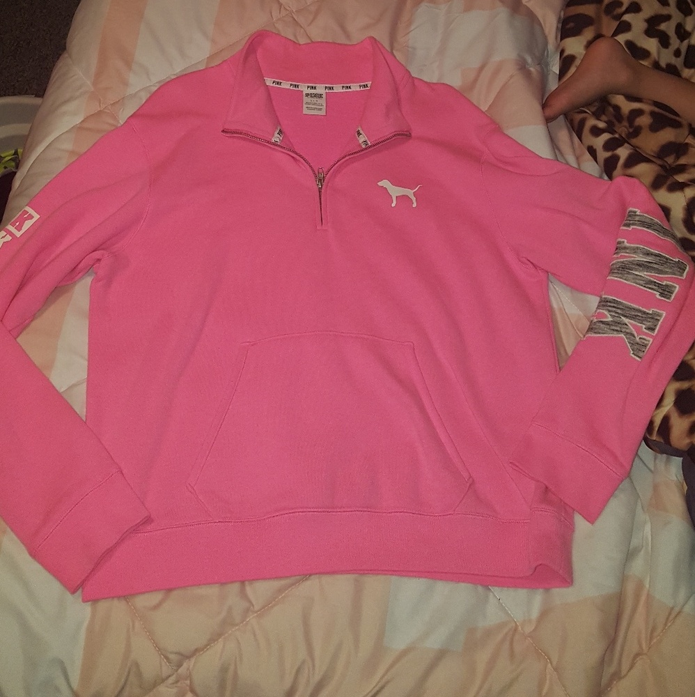 HTF LARGE VS PINK HALF ZIP !