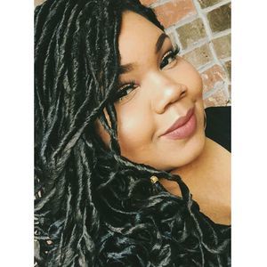 Meet your Posher, Jasmine