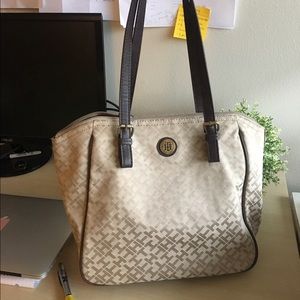 Women shoulder bag