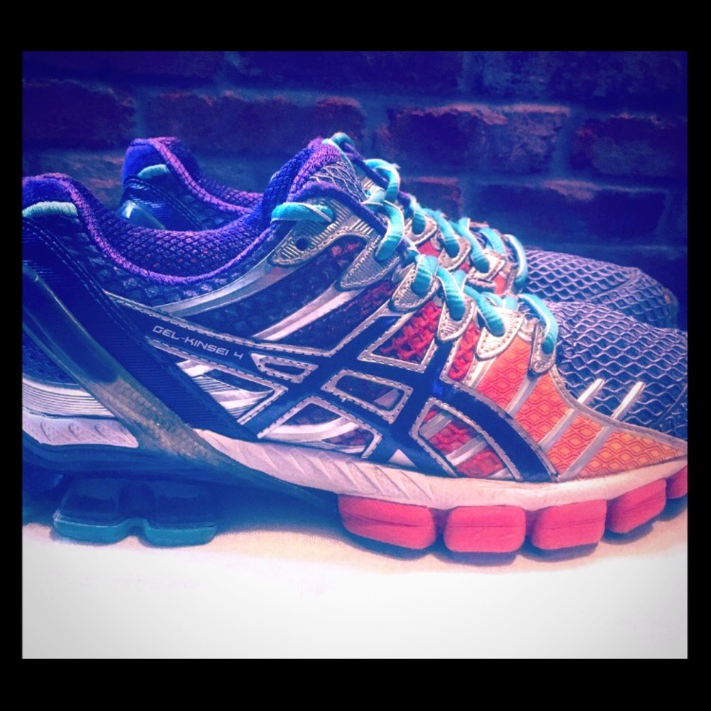 Asics multi color IGS athletic shoe size 7.5