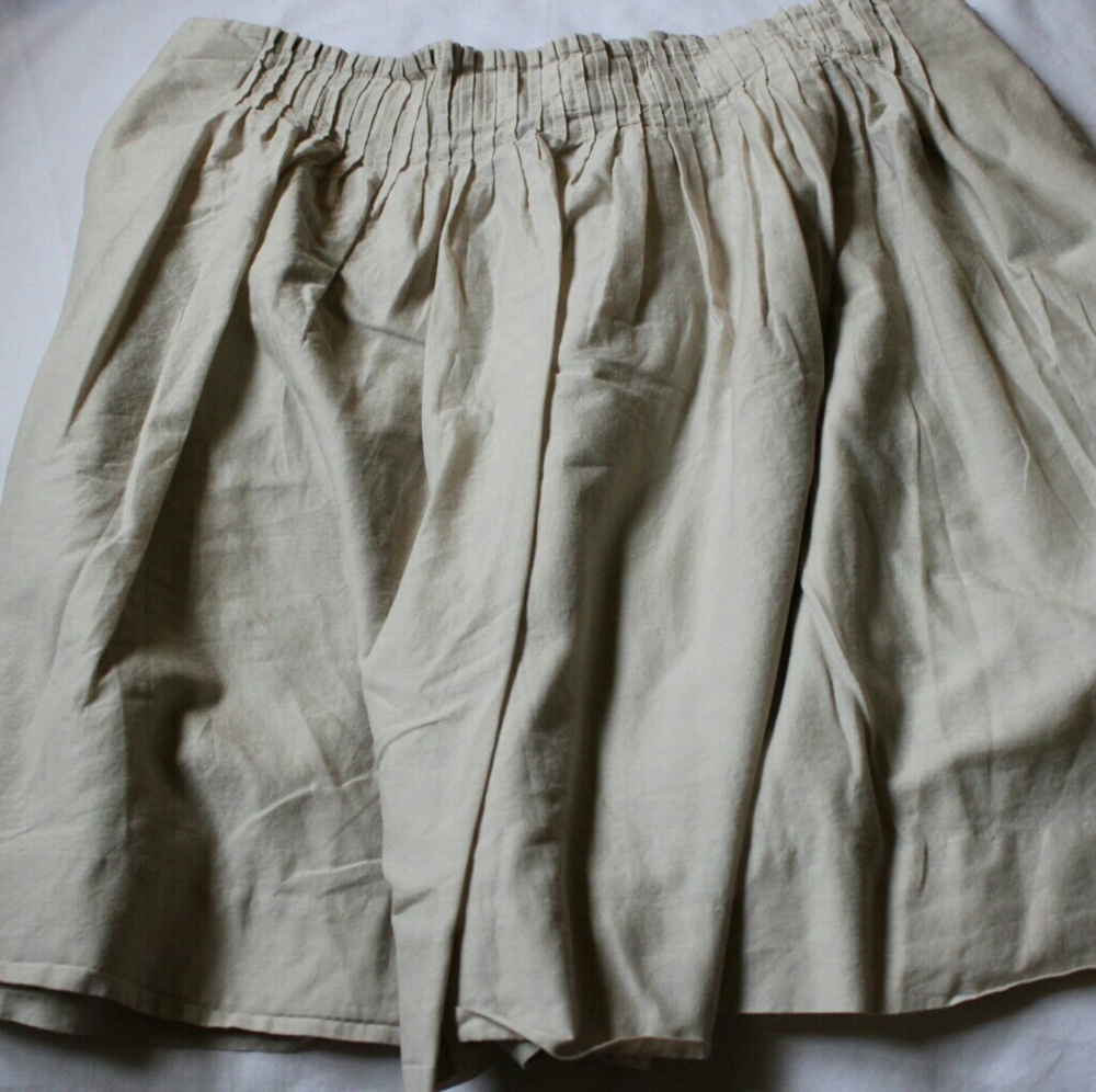 Beige Banana Republic Skirt with Pockets