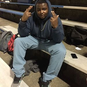 Meet your Posher, Dee