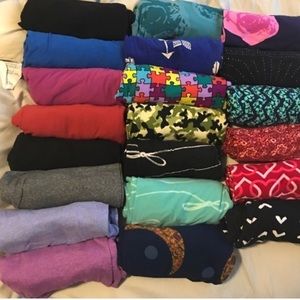 🚨🚨ONLY 4 LEFT 🚨🚨🦄Mystery Leggings🦄