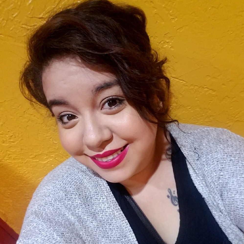 Meet your Posher, Yadi