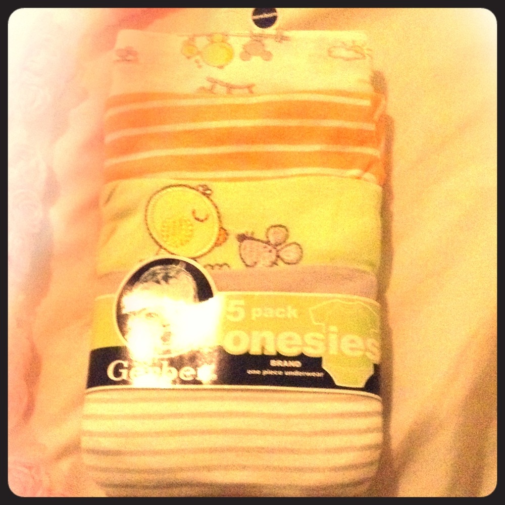 5 onesies for newborn