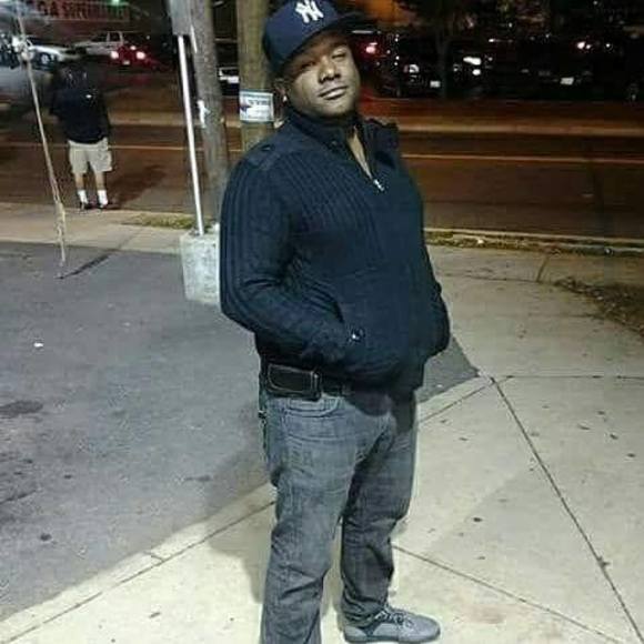 Meet your Posher, Juan - Picture 1 of 1