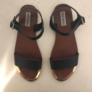 Steve Madden Black Gold trim sandals