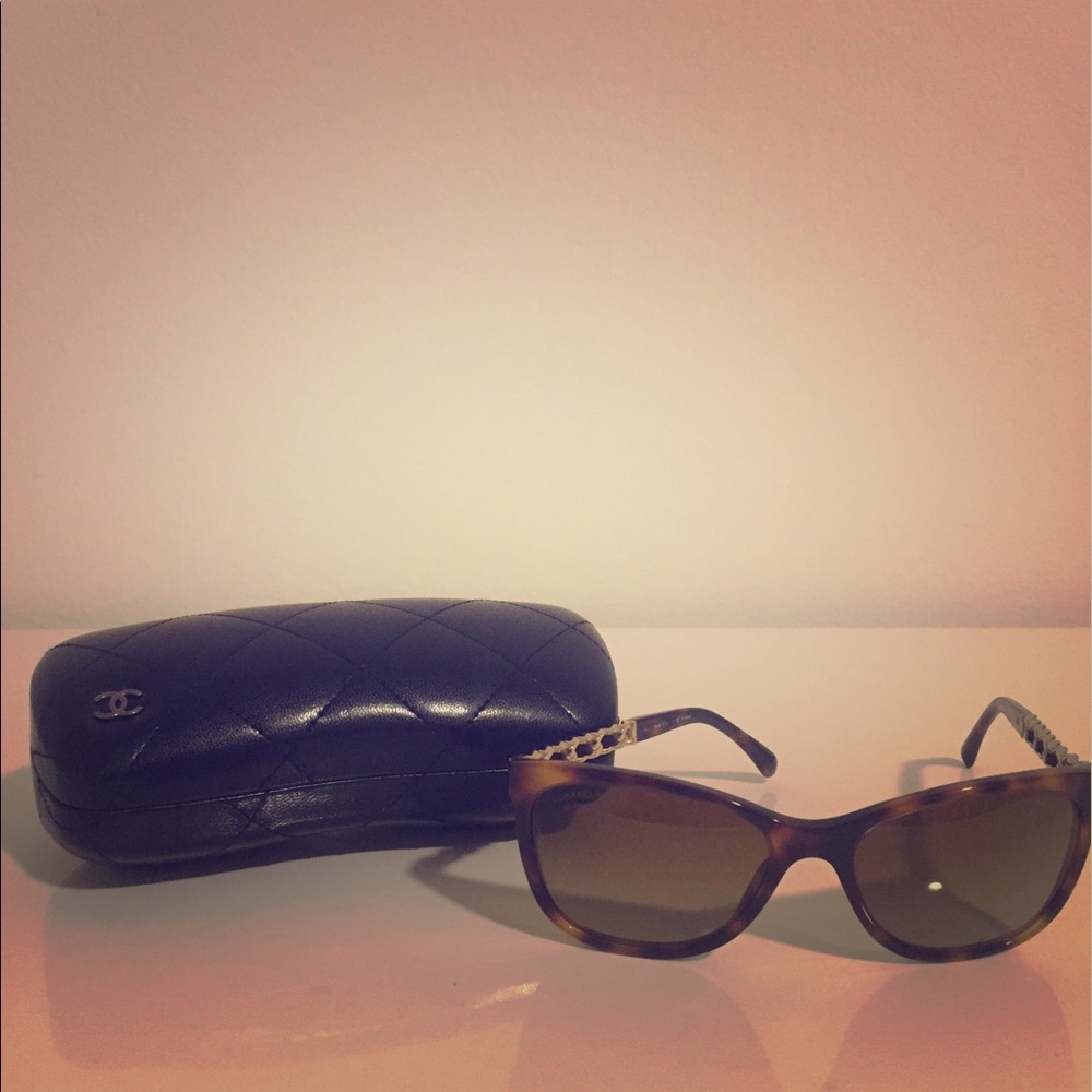 Vintage channel sunglasses- polaroid