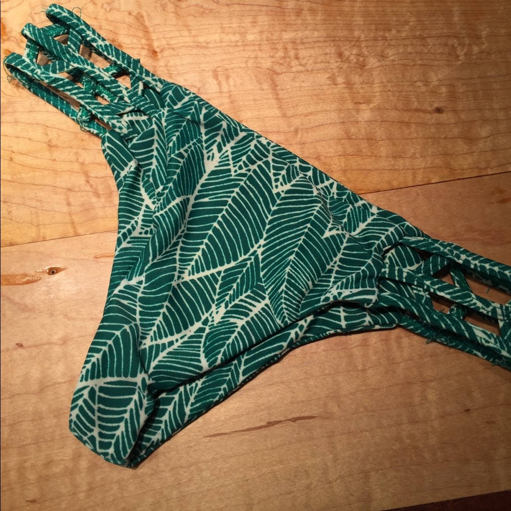Benoa Swim palm bottoms