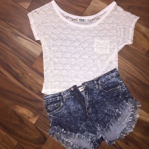 White tee never worn