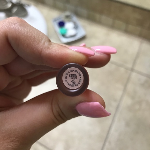 KKW creme liquid lipstick - Picture 3 of 4