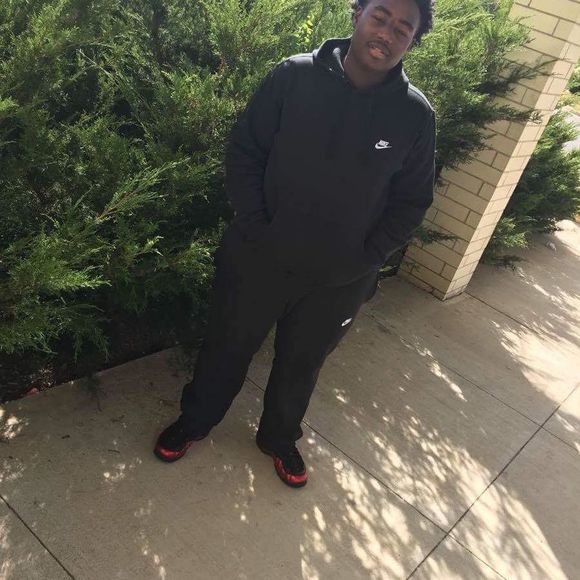 Meet your Posher, Damon - Picture 1 of 1