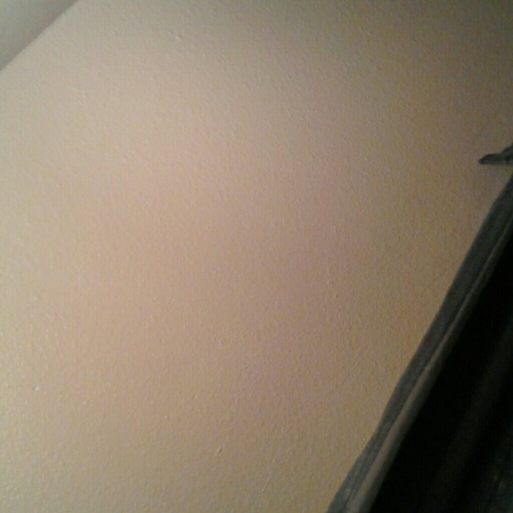 Meet your Posher, Iris - Picture 1 of 1