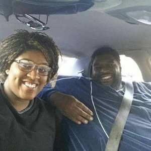 Meet your Posher, Macie