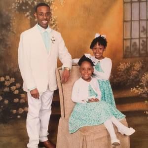 Meet your Posher, Derek