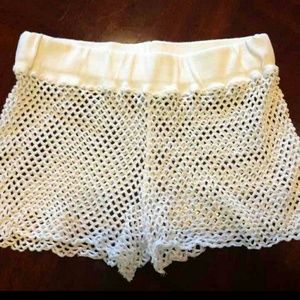 Bathing suit cover up shorts X small- small white