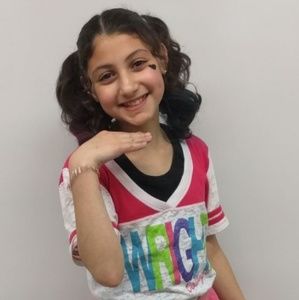 Meet your Posher, Manal