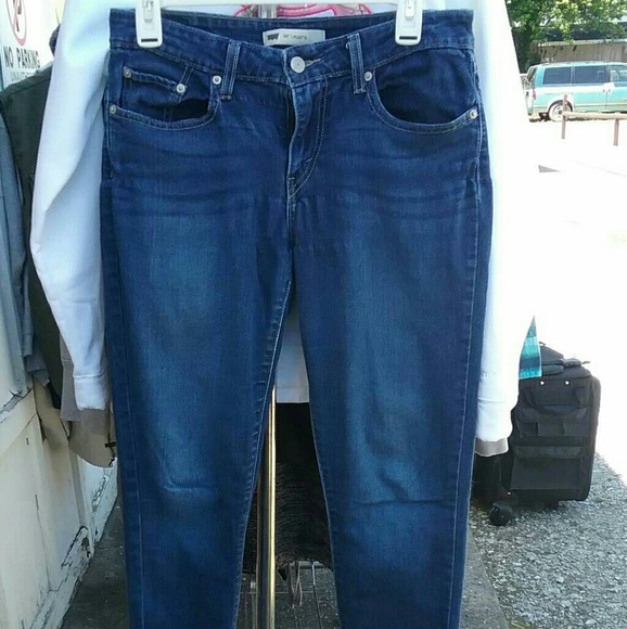 Women 535 Levi legging Jeans - Picture 2 of 2