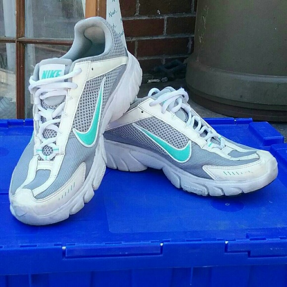 Nike running shoes - Picture 1 of 1