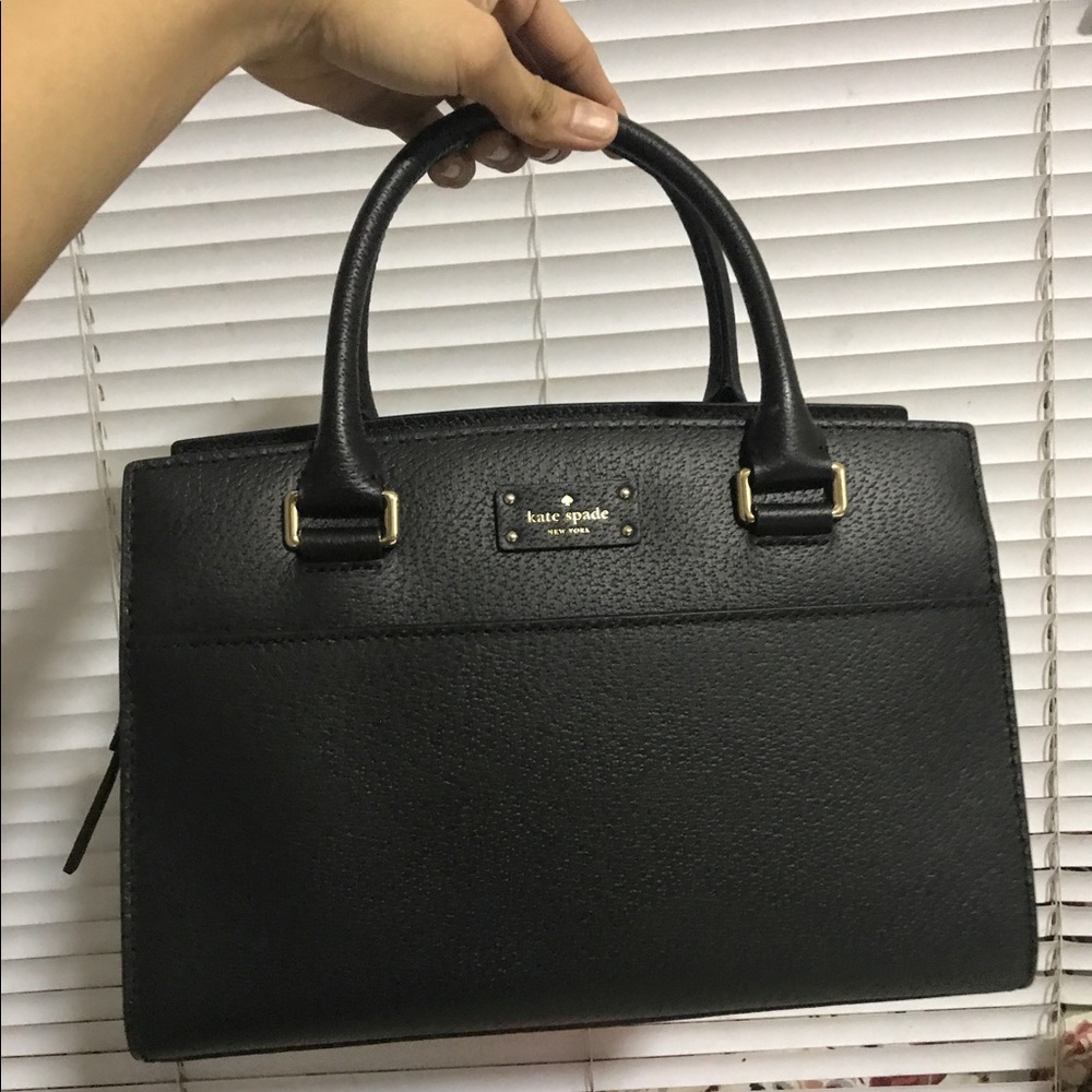 KATE SPADE satchel crossbody (SOLD!!)