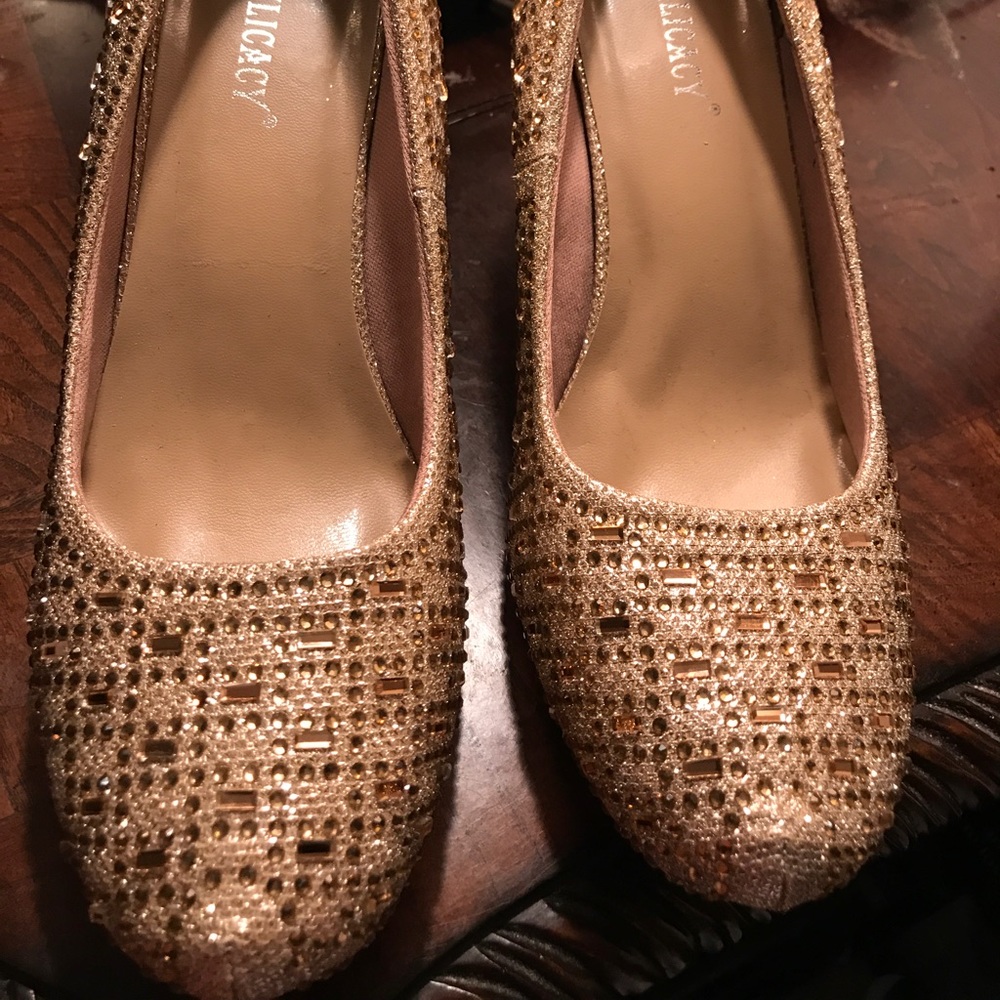 💥💥Gold Sequin shoes!!!!!