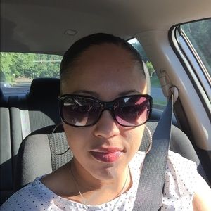 Meet your Posher, Candice