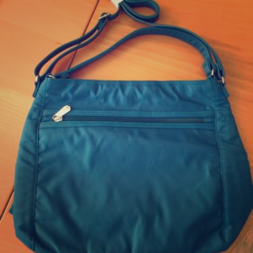 Thirty One Everything Crossbody in Teal Affair