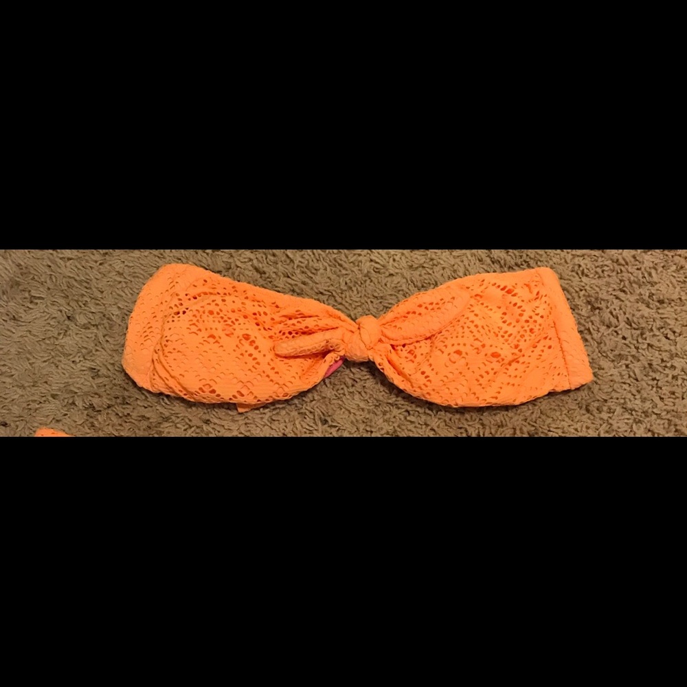 VS bikini top size small