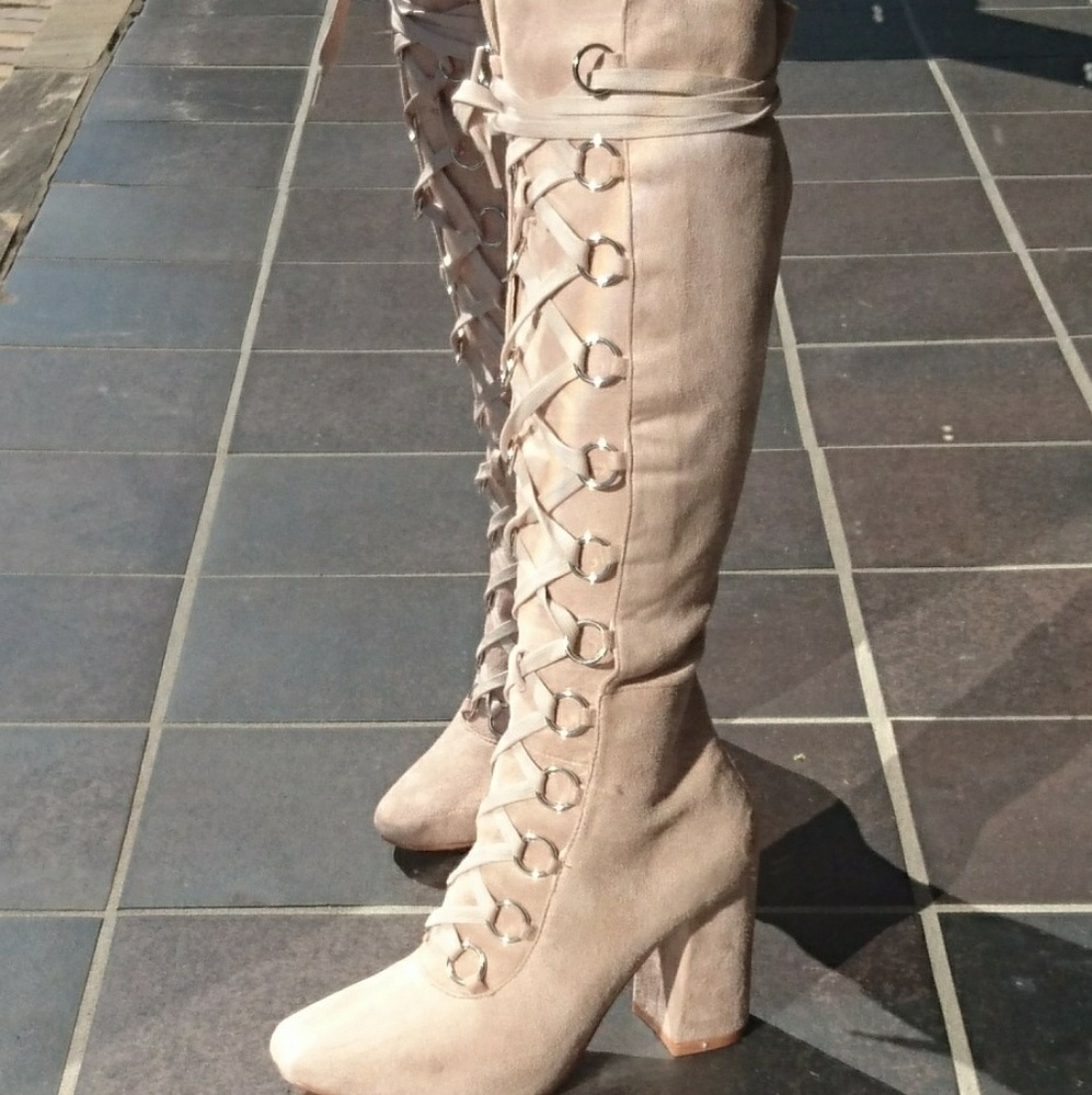 Super Cute Lace-up Boots New without tags, beige