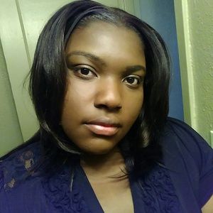 Meet your Posher, Whitney