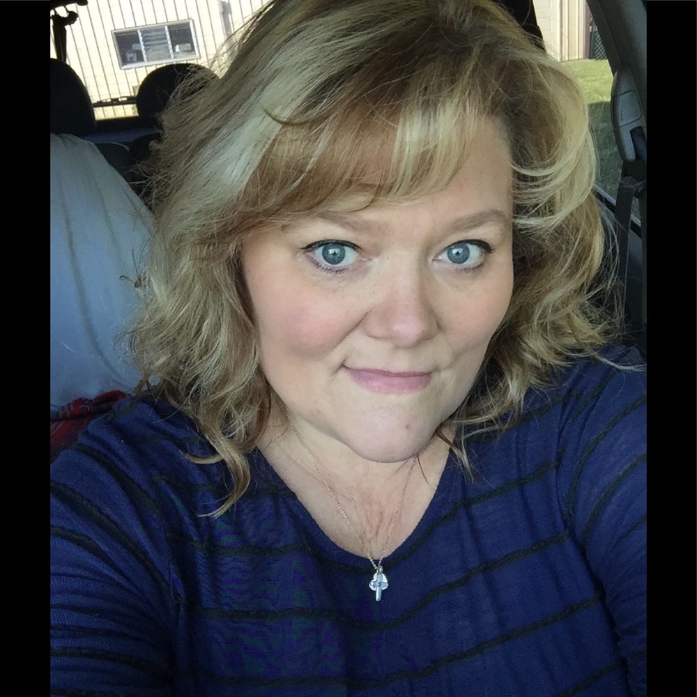 Meet your Posher, Stefanie
