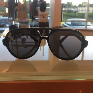Red's Outfitters Dusty Sunglasses