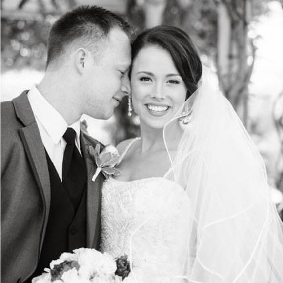 Meet your Posher, Olivia - Picture 1 of 1