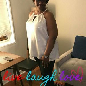 Meet your Posher, Deborah