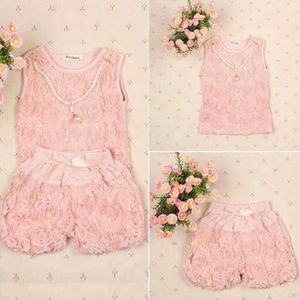 Beautiful pink rose set