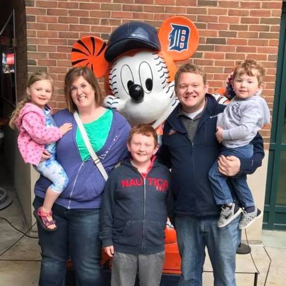 Meet your Posher, Elizabeth - Picture 1 of 1