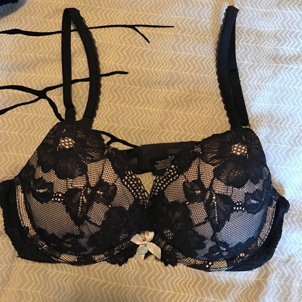 3 for 25 🔥Victoria's Secret body by Victoria