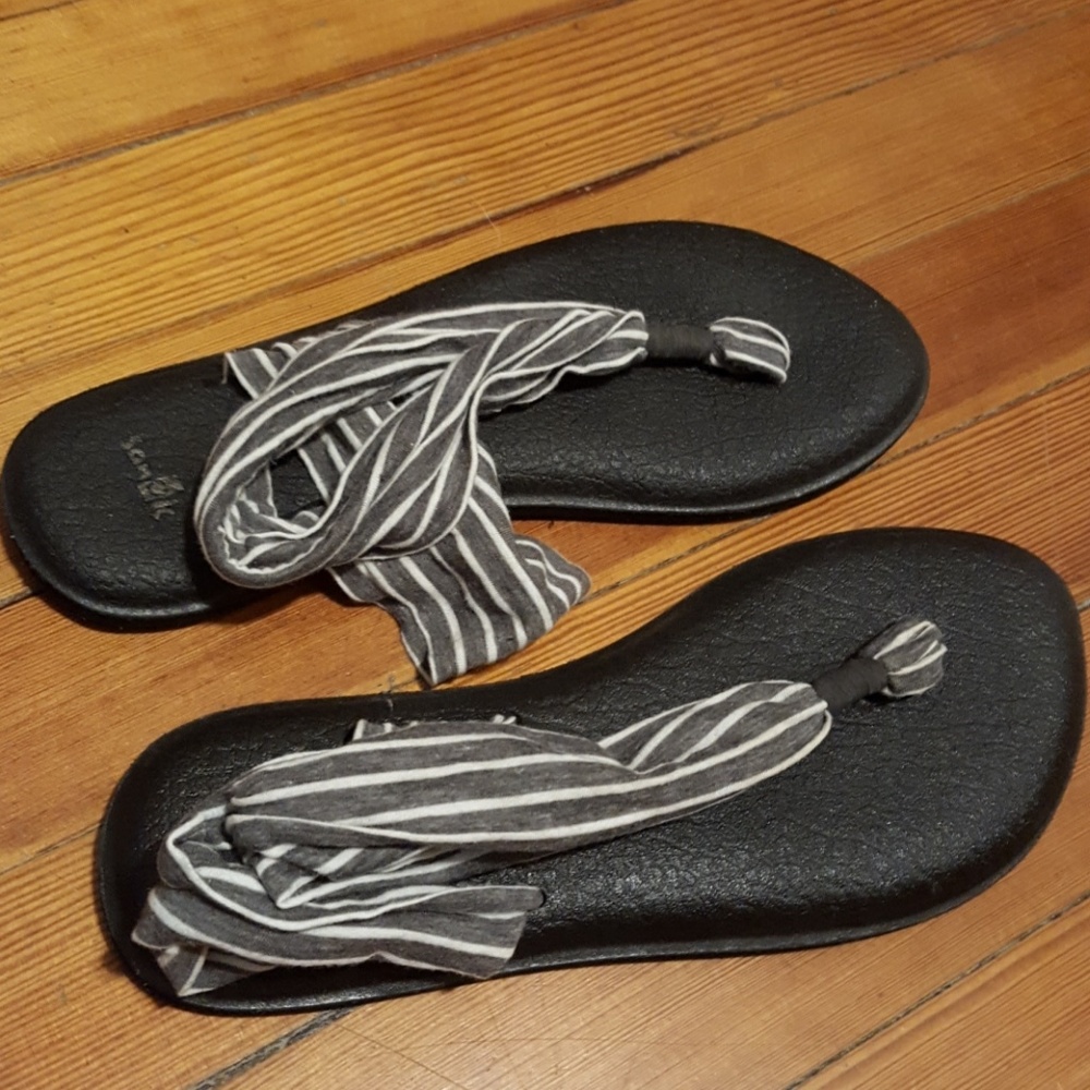 Sanuk striped sandals