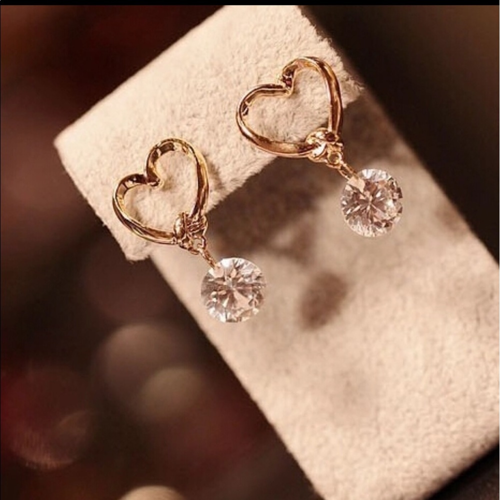 Love heart earring