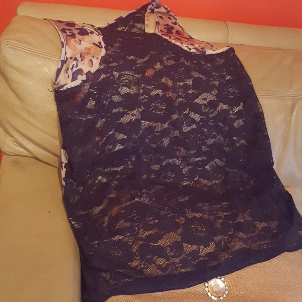 Print sleeveless tank