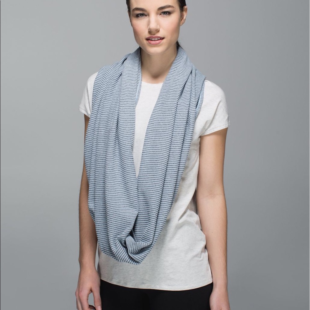 Lululemon Vinyasa Scarf